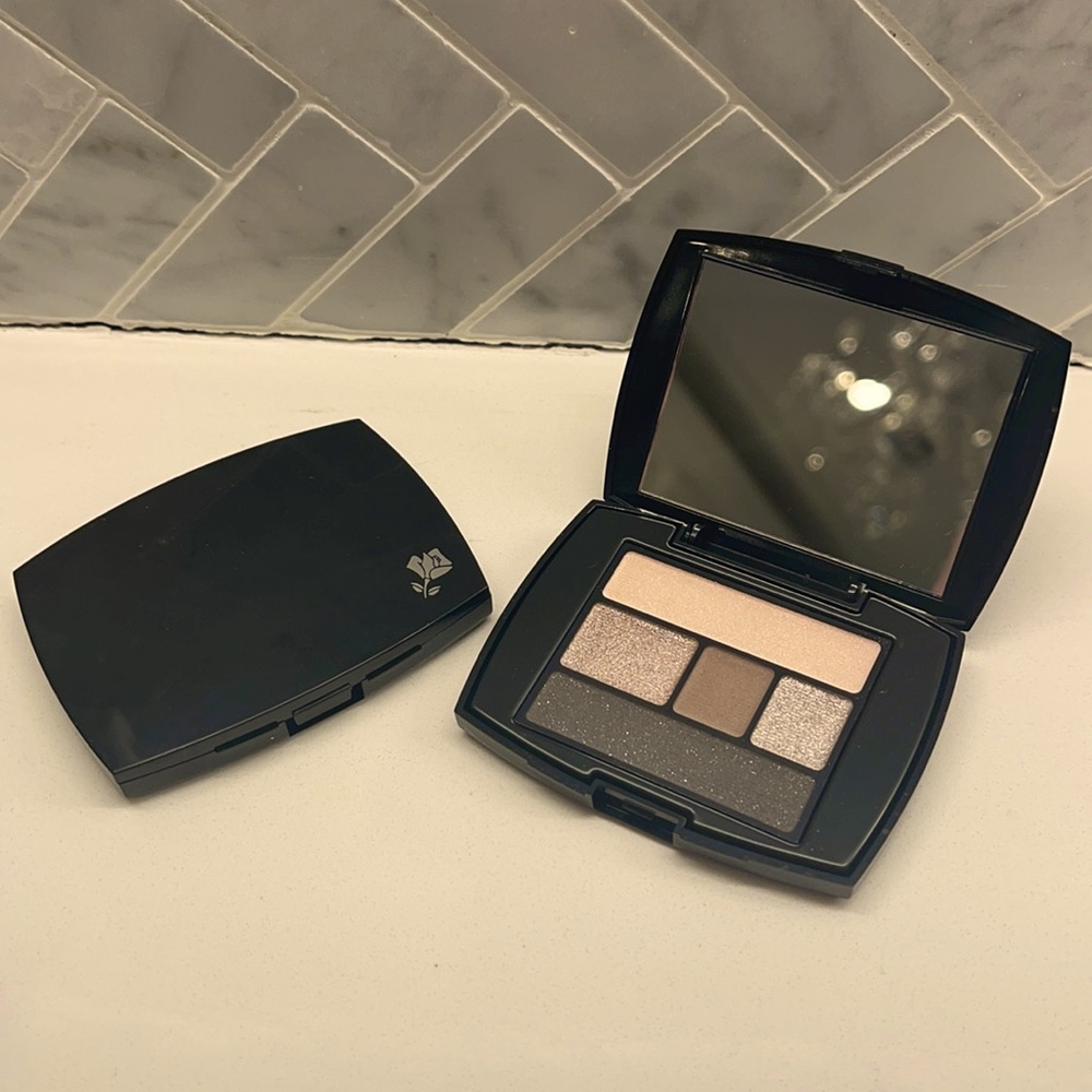 COPY - Brand new Lancôme eye shadow palette with mirror